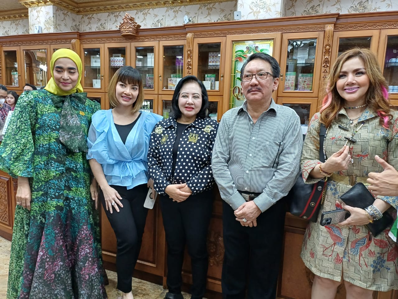 https://queenplasticsurgery.id/wp-content/uploads/2024/06/7e5f27190227487bb65ab20ca2da6b0d.jpg