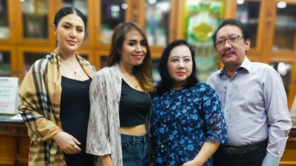 https://queenplasticsurgery.id/wp-content/uploads/2024/06/artis1.jpg