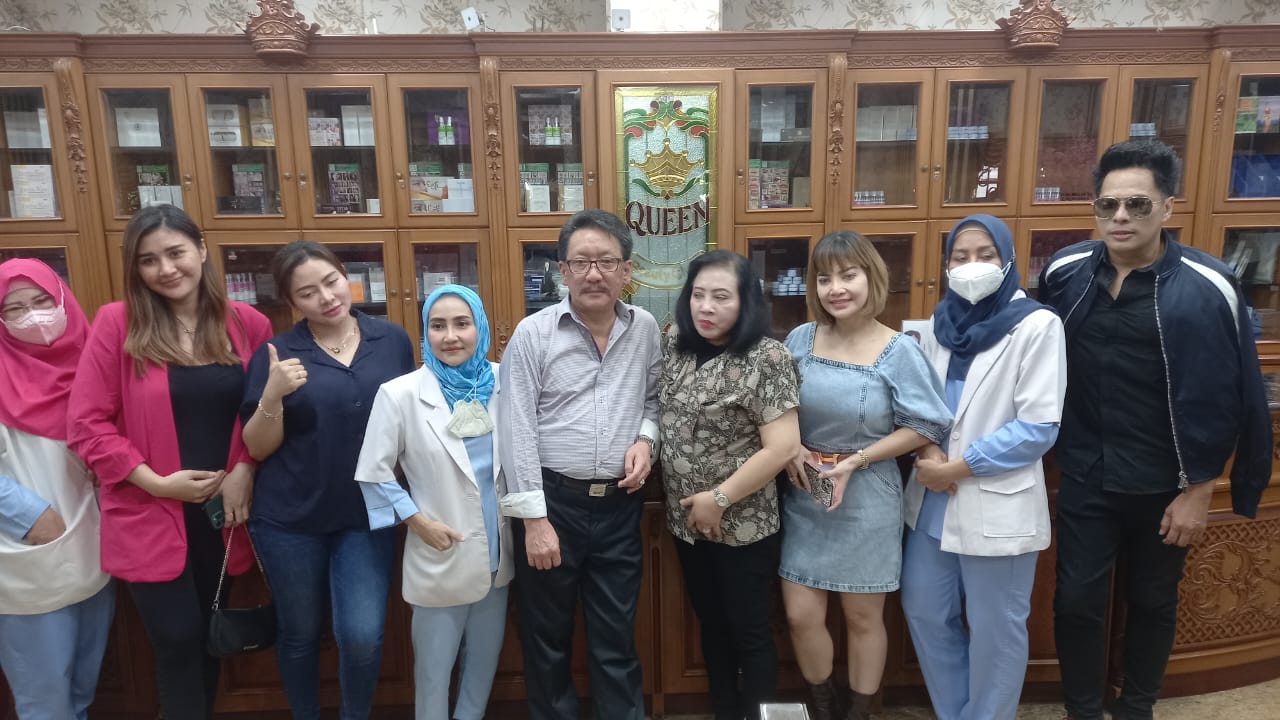 https://queenplasticsurgery.id/wp-content/uploads/2024/07/IMG-20230217-WA0031.jpg